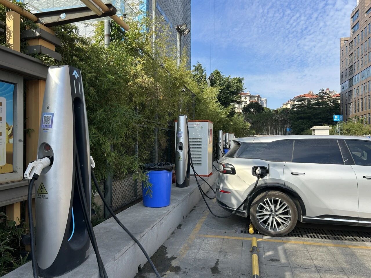 天河铁路投资大厦充电桩项目